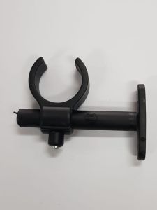 UCHWYT 85MM  RURY ODPŁYWOWEJ 32MM FENDT