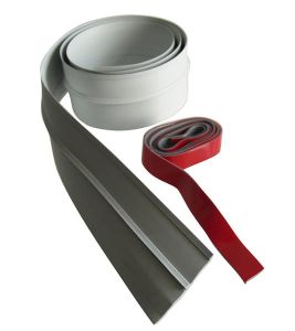 USZCZELKA MARKIZY THULE 4900 4M