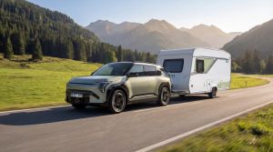 MODEL 2026 PRZYCZEPA KEMPINGOWA NEXT 381