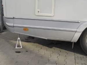 Pachołki regulowane poziomujace