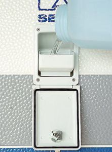 ZEWNĘTRZNY WLEW WODY Z LEJKIEM 30MM